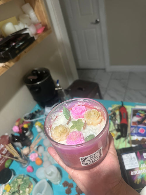 Crystal Bouquet" Artisanal Soy Candle – Hand-Sculpted Floral Design